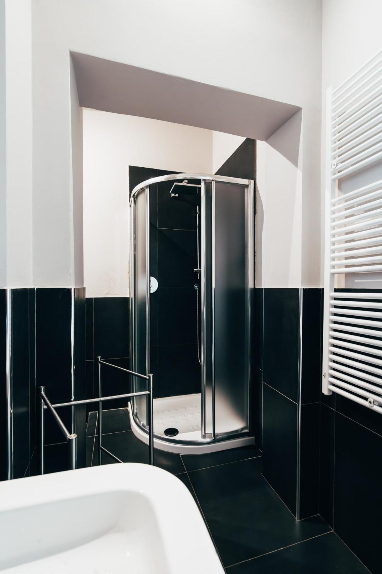 Bologna Suites - Private Bathroom Buitenkant foto
